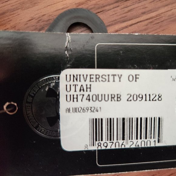 Under Armour ColdGear University of Utah Utes Beanie Hat - Picture 4 of 5